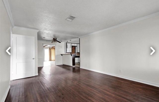 6009 Maple Street, Houston, TX 77074