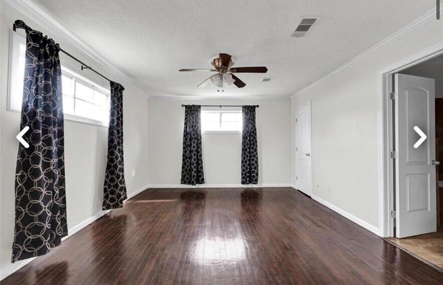 6009 Maple Street, Houston, TX 77074
