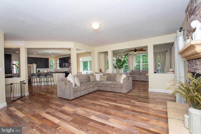 3012 LAKE FOREST DR, Upper Marlboro, MD 20774