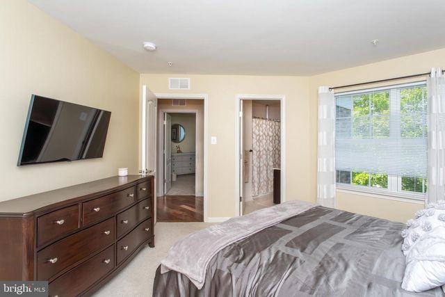 3012 LAKE FOREST DR, Upper Marlboro, MD 20774