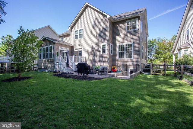 3012 LAKE FOREST DR, Upper Marlboro, MD 20774