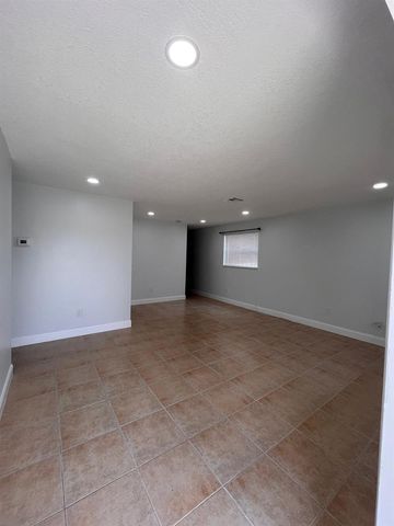 522 46th Street, West Palm Beach, FL 33407