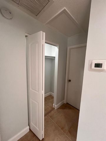 522 46th Street, West Palm Beach, FL 33407