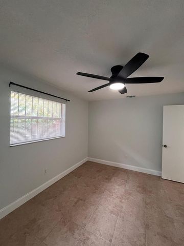 522 46th Street, West Palm Beach, FL 33407