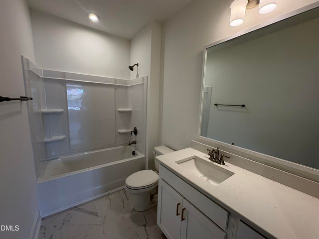 618 Weather Ridge Lane 28, Cary, NC 27513