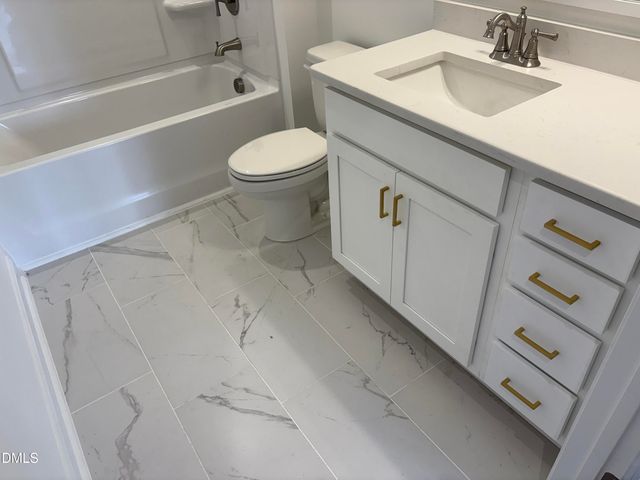 618 Weather Ridge Lane 28, Cary, NC 27513