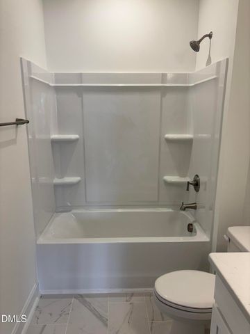 618 Weather Ridge Lane 28, Cary, NC 27513