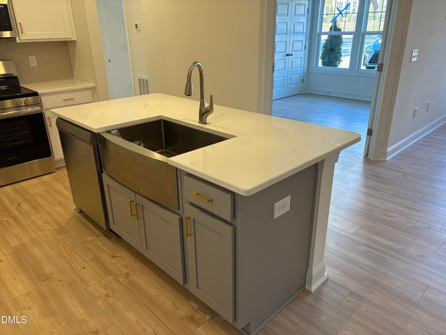 618 Weather Ridge Lane 28, Cary, NC 27513