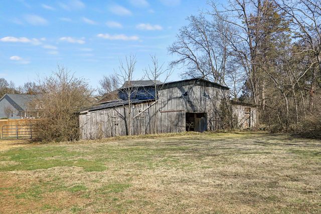 2084 Kidd Rd, Nolensville, TN 37135