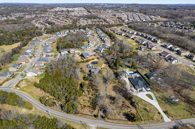 2084 Kidd Rd, Nolensville, TN 37135