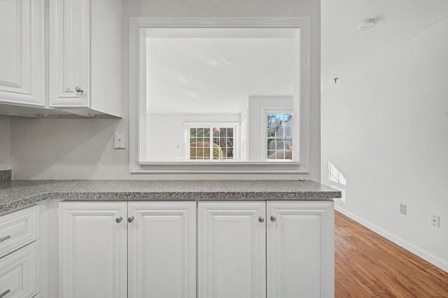 332 Parkside Rd Unit 3, New London, NH 03257