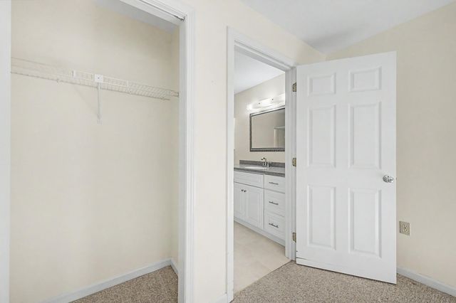 332 Parkside Rd Unit 3, New London, NH 03257