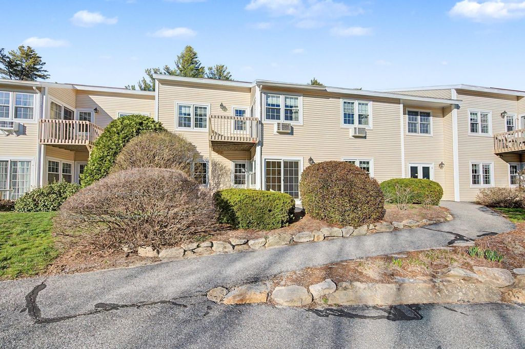 332 Parkside Rd Unit 3, New London, NH 03257