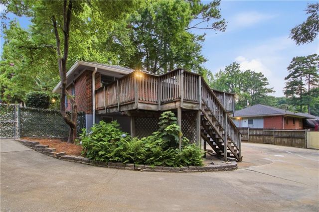106 Larose Circle SE, Marietta, GA 30060