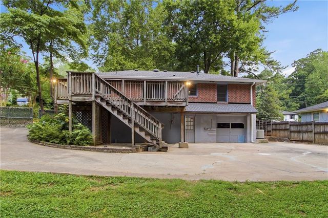 106 Larose Circle SE, Marietta, GA 30060