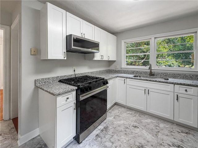 106 Larose Circle SE, Marietta, GA 30060