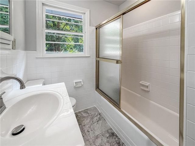 106 Larose Circle SE, Marietta, GA 30060