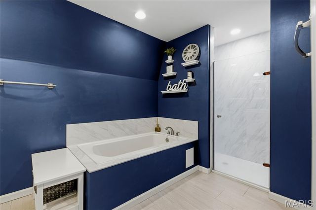 3573 Alber Hill Drive, St Louis, MO 63129