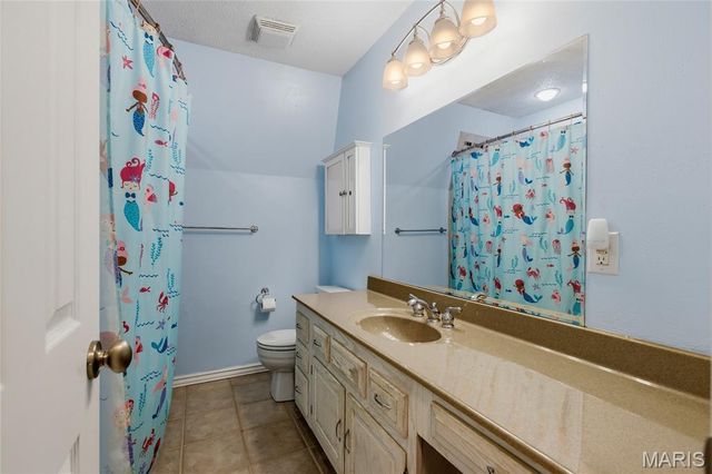 3573 Alber Hill Drive, St Louis, MO 63129