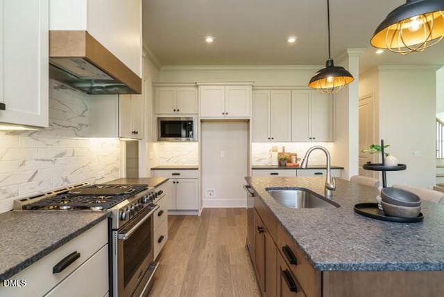 755 W Holly Springs Road, Holly Springs, NC 27540