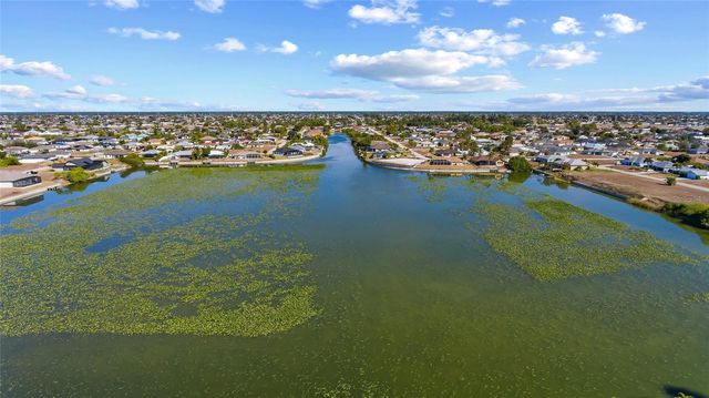 704 NW 9TH STREET, Cape Coral, FL 33993