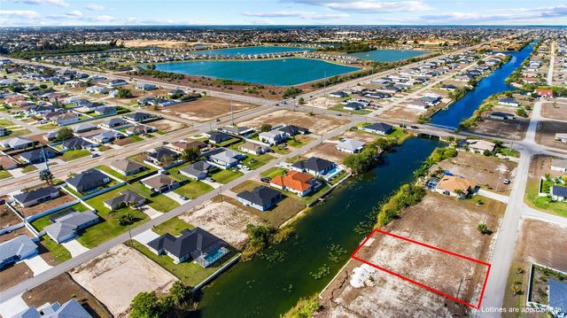 704 NW 9TH STREET, Cape Coral, FL 33993