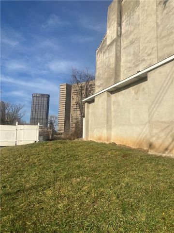 23 Vine, Hill District, PA 15219