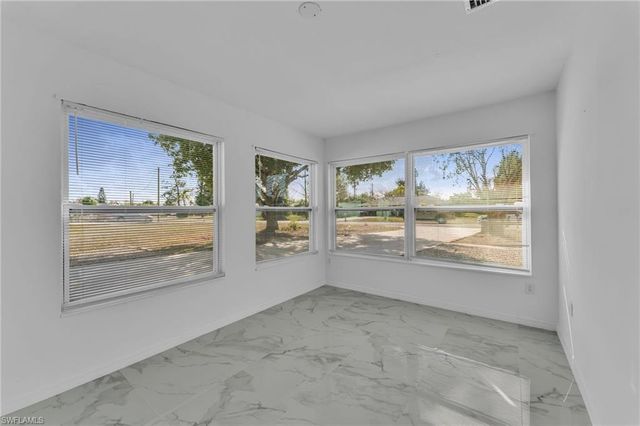 1012 Monroe DR, Lehigh Acres, FL 33936