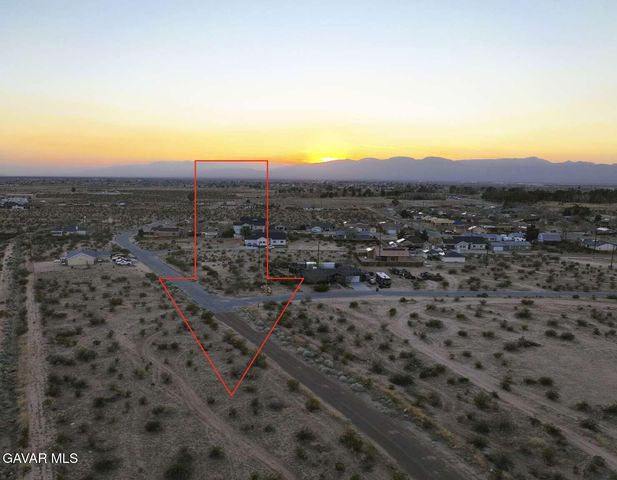 10932 Harvard Avenue, California City, CA 93505