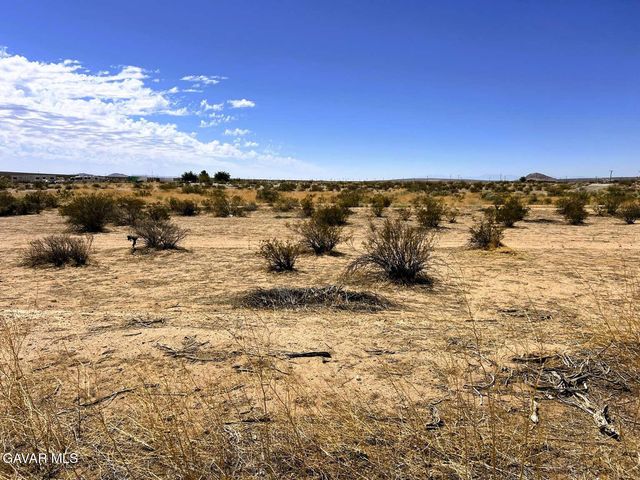 10932 Harvard Avenue, California City, CA 93505