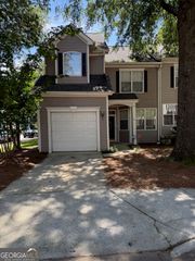61 Hammock Place SE, Atlanta, GA 30312