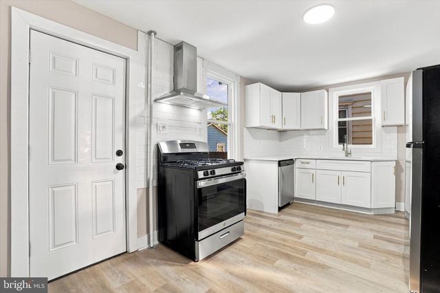 225 S COOK AVE, Trenton, NJ 08629