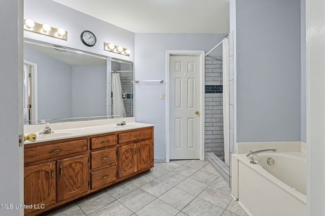 6933 Margaret Way Cove, Walls, MS 38680