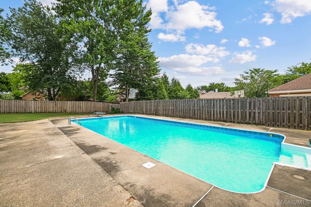 8611 Pebble Creek Court, Montgomery, AL 36116