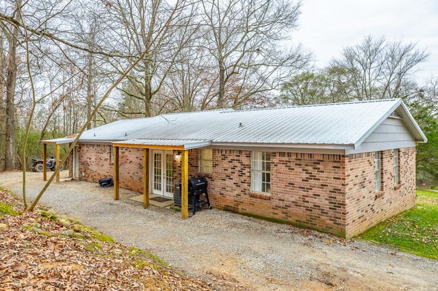 670 Sherry Road, Jasper, TN 37347
