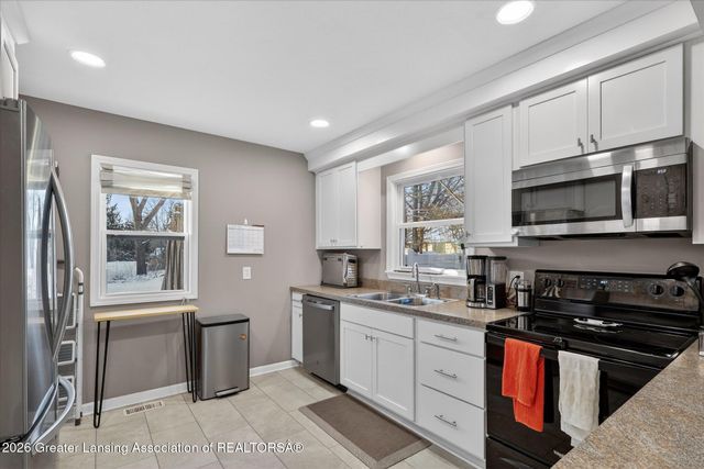 1724 Snyder Road, East Lansing, MI 48823