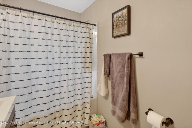 1724 Snyder Road, East Lansing, MI 48823