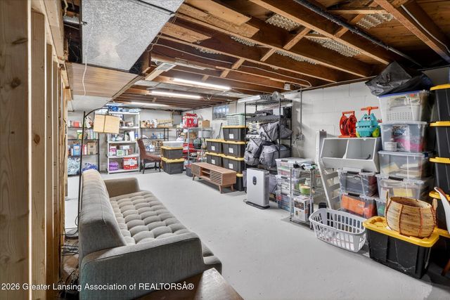 1724 Snyder Road, East Lansing, MI 48823