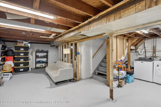 1724 Snyder Road, East Lansing, MI 48823