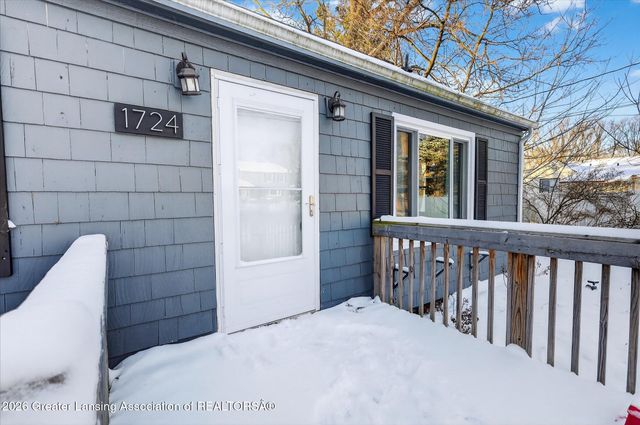 1724 Snyder Road, East Lansing, MI 48823