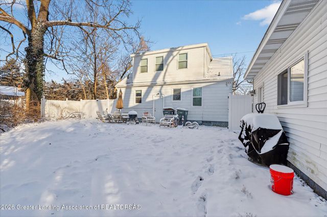 1724 Snyder Road, East Lansing, MI 48823