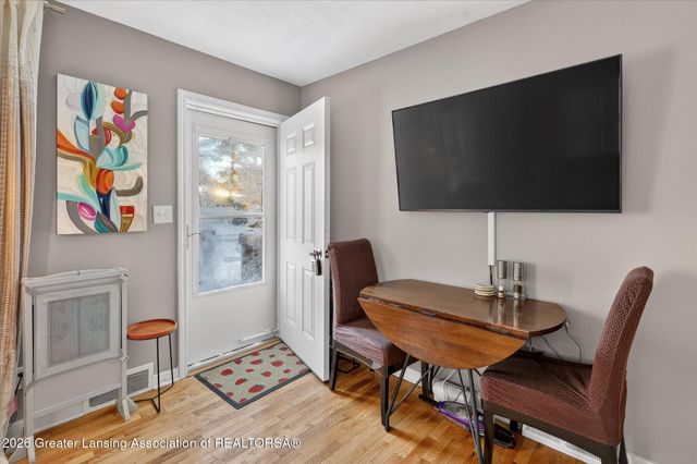 1724 Snyder Road, East Lansing, MI 48823