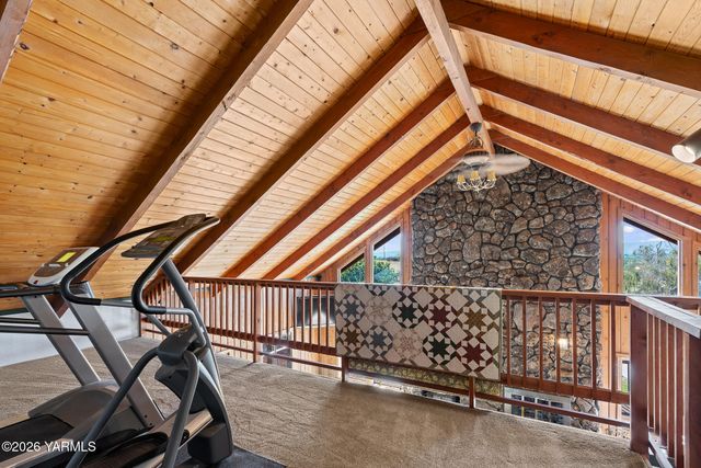 13619 Summitview Ext Rd, Yakima, WA 98908