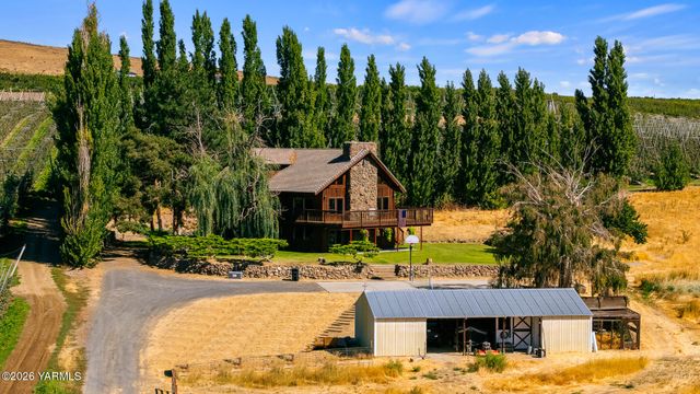 13619 Summitview Ext Rd, Yakima, WA 98908