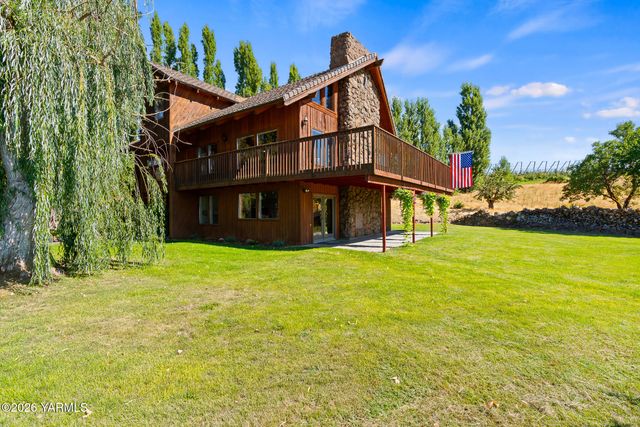 13619 Summitview Ext Rd, Yakima, WA 98908