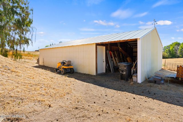 13619 Summitview Ext Rd, Yakima, WA 98908