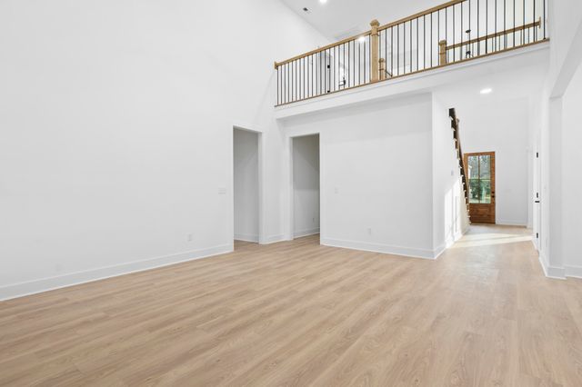 6821 Lakeshore Drive, Chattanooga, TN 37416