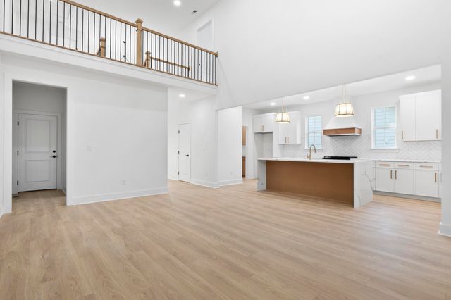 6821 Lakeshore Drive, Chattanooga, TN 37416