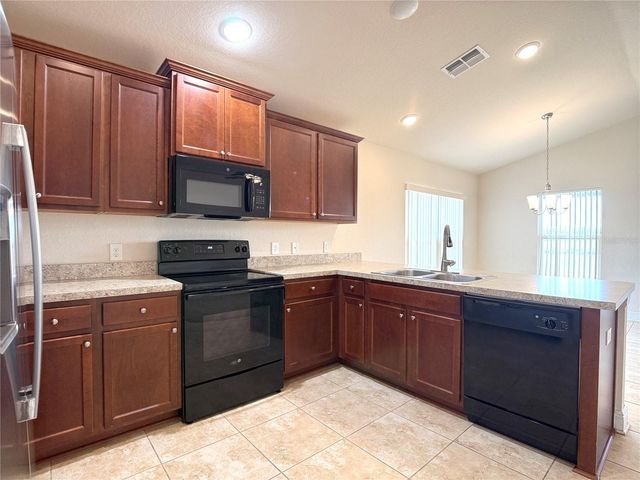 1378 LEGATTO LOOP, Dundee, FL 33838