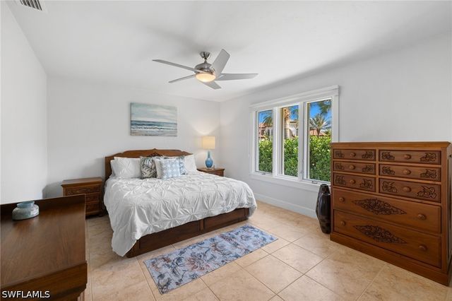 319 Pirates Bight, Naples, FL 34103